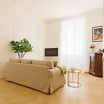 Master With Boiserie Ultra Wi-fi-ac-near Sea Apartmán